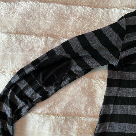 Long sleeve striped top - Picture 3 of 4